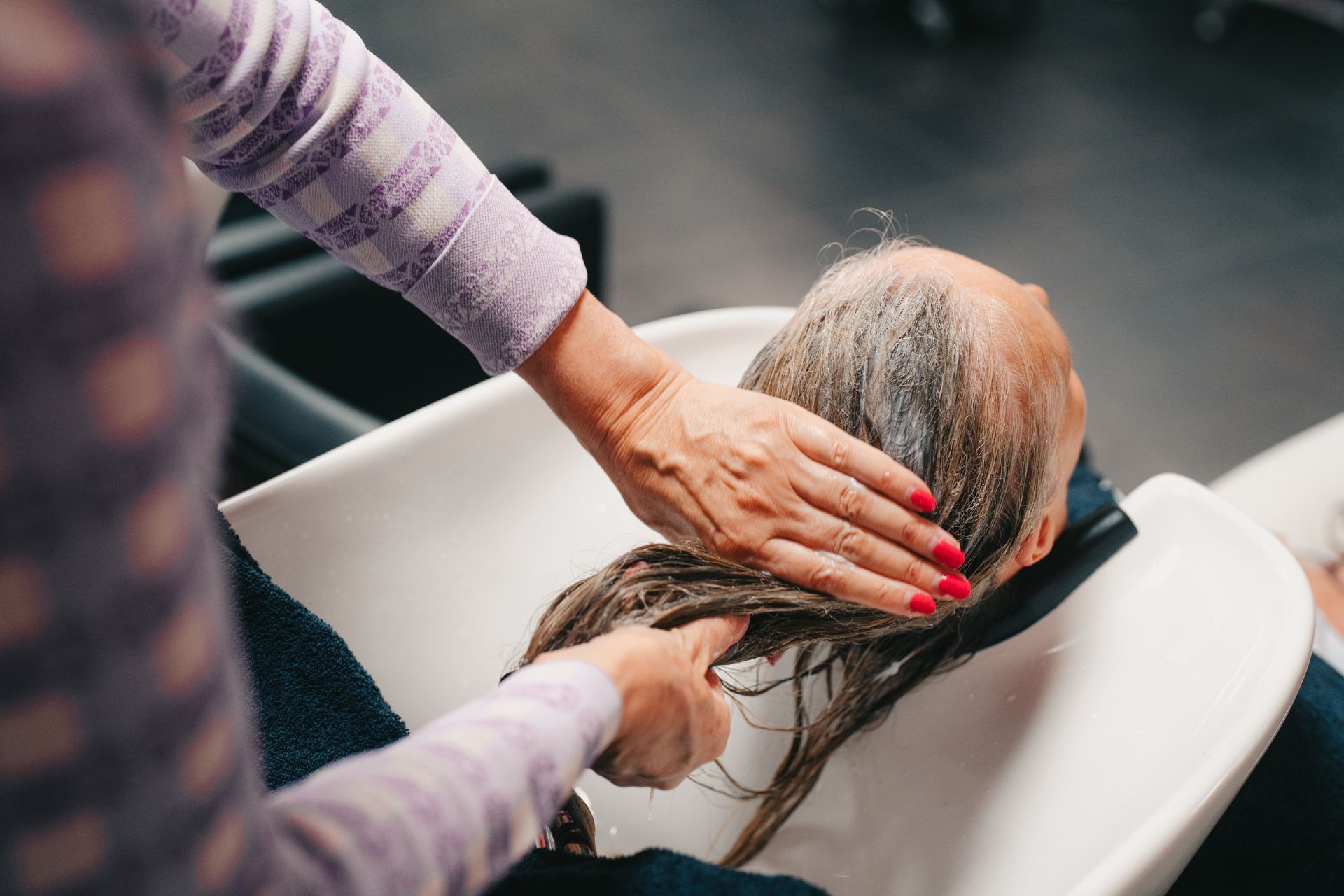 Haren wassen bij High Hair